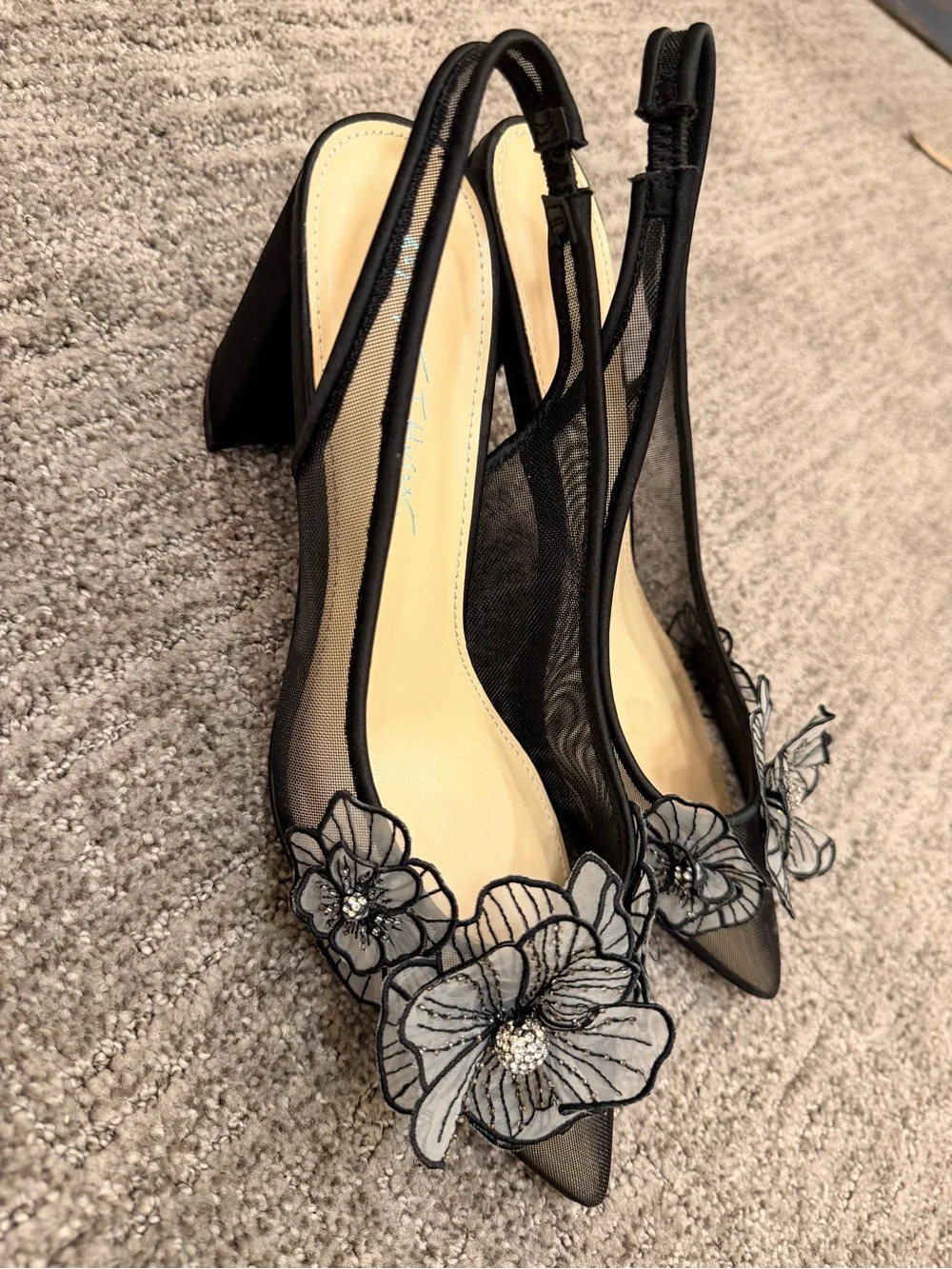 Betsey Johnson Petra Black Mesh Floral Block Heels Coquette Cocktail Size 9.5